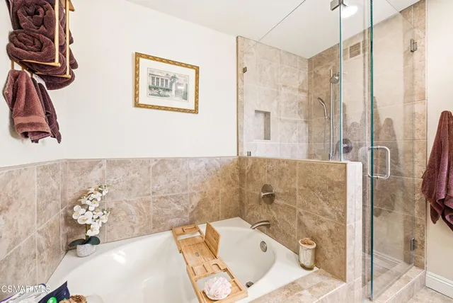 a view of a workspace with furniture