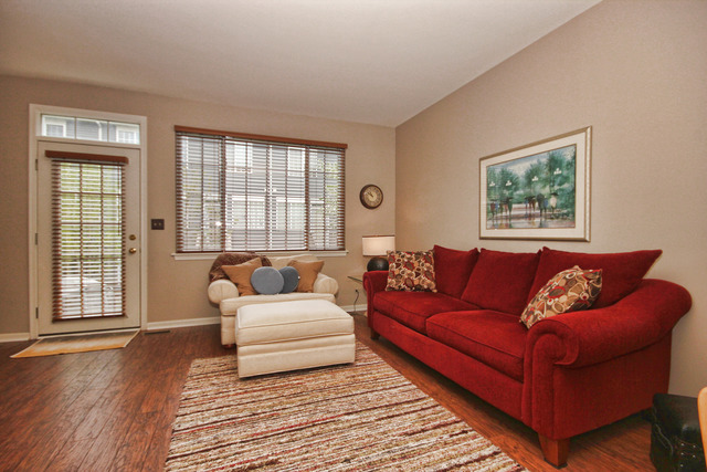 5618 Elizabeth Place Rolling Meadows, IL 60008 - Photo 5 of 22