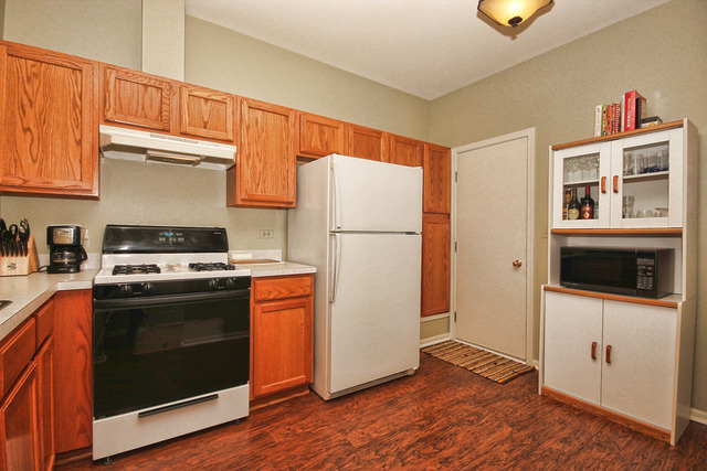 5618 Elizabeth Place Rolling Meadows, IL 60008 - Photo 9 of 22