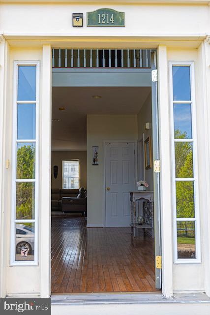 1214 Waterview Way Baltimore, MD 21221 - Photo 3 of 43 Front door entrance