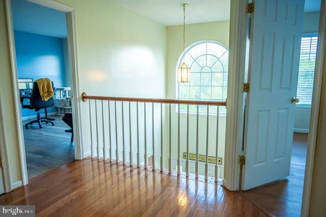 1214 Waterview Way Baltimore, MD 21221 - Photo 21 of 43 Upstairs hallway