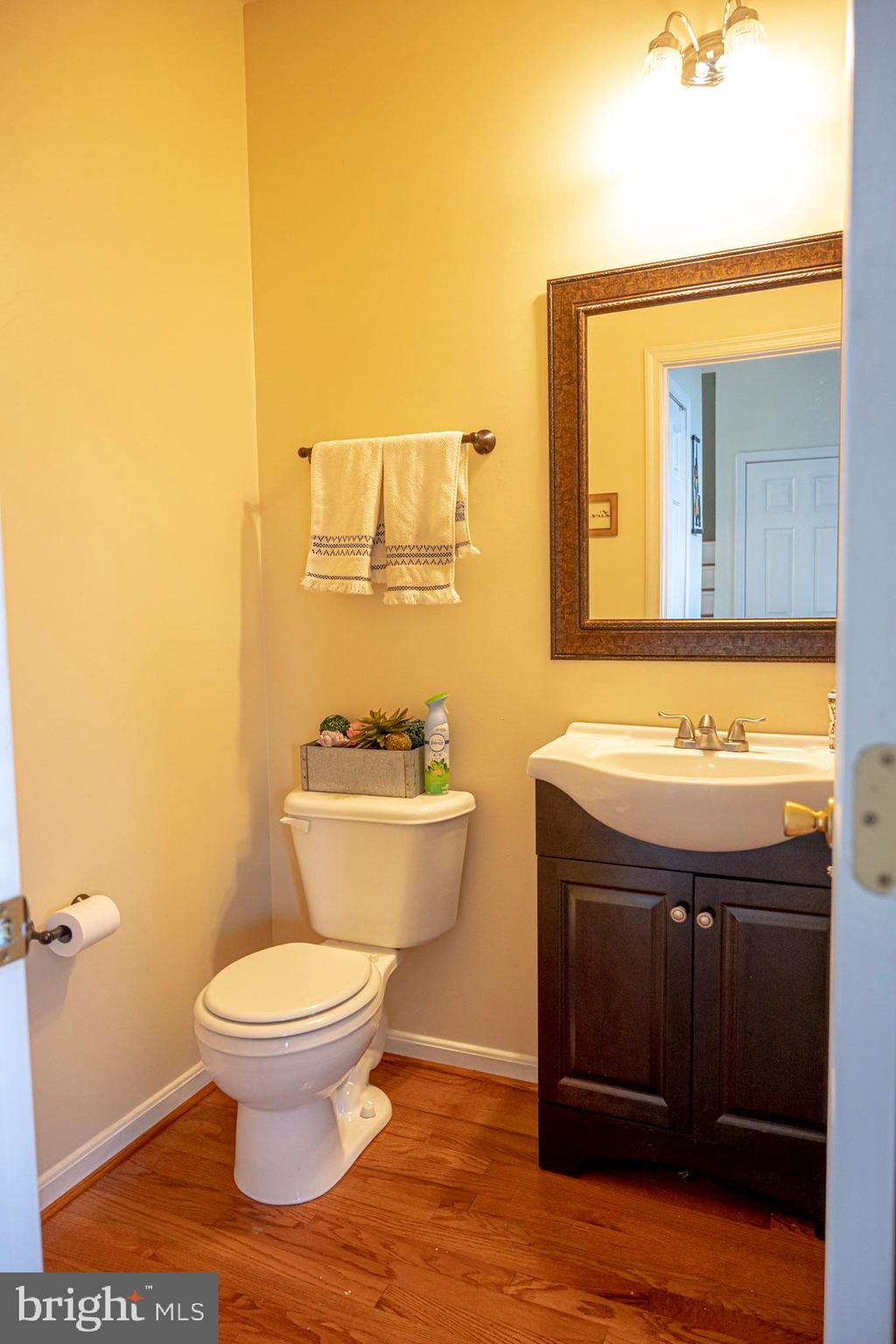 1214 Waterview Way Baltimore, MD 21221 - Photo 42 of 43 Half bath (first floor)