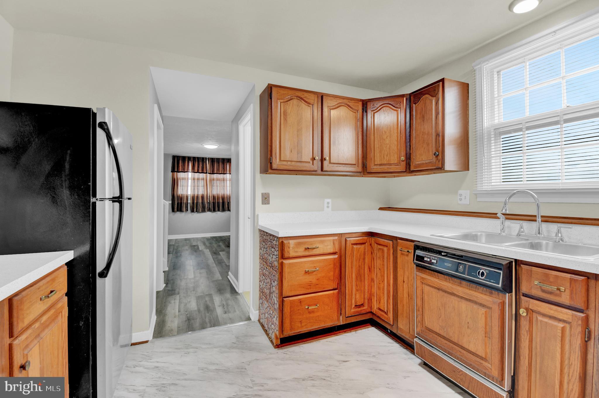 402 Kerby Hill Road Fort Washington, MD 20744 - Photo 10 of 25