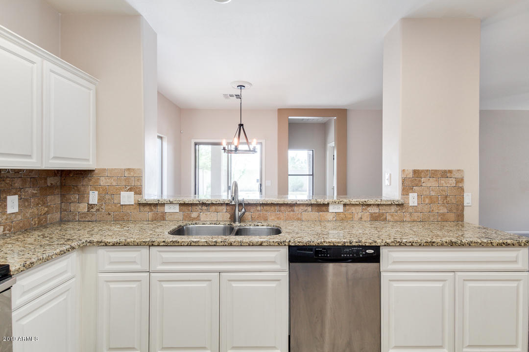 4559 West Cottontail Road Phoenix, AZ 85086 - Photo 6 of 23 photo_06