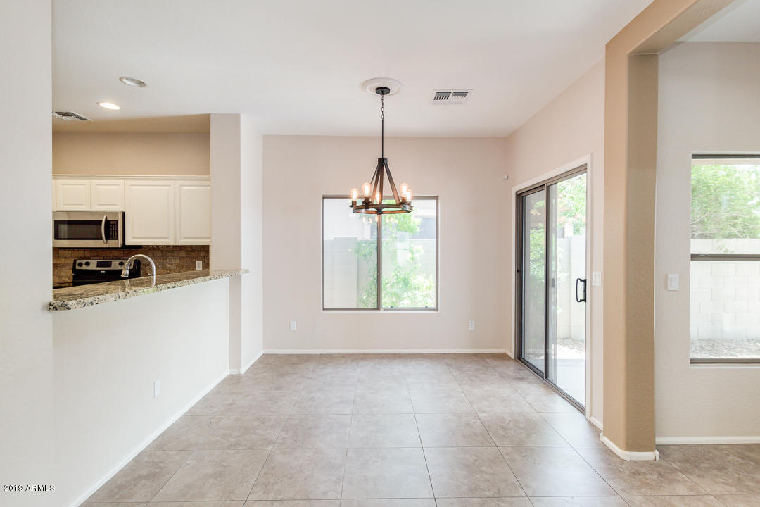 4559 West Cottontail Road Phoenix, AZ 85086 - Photo 7 of 23 photo_07