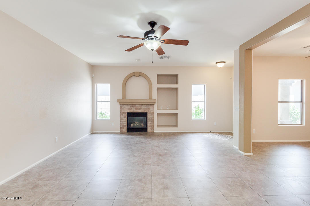 4559 West Cottontail Road Phoenix, AZ 85086 - Photo 10 of 23 photo_10