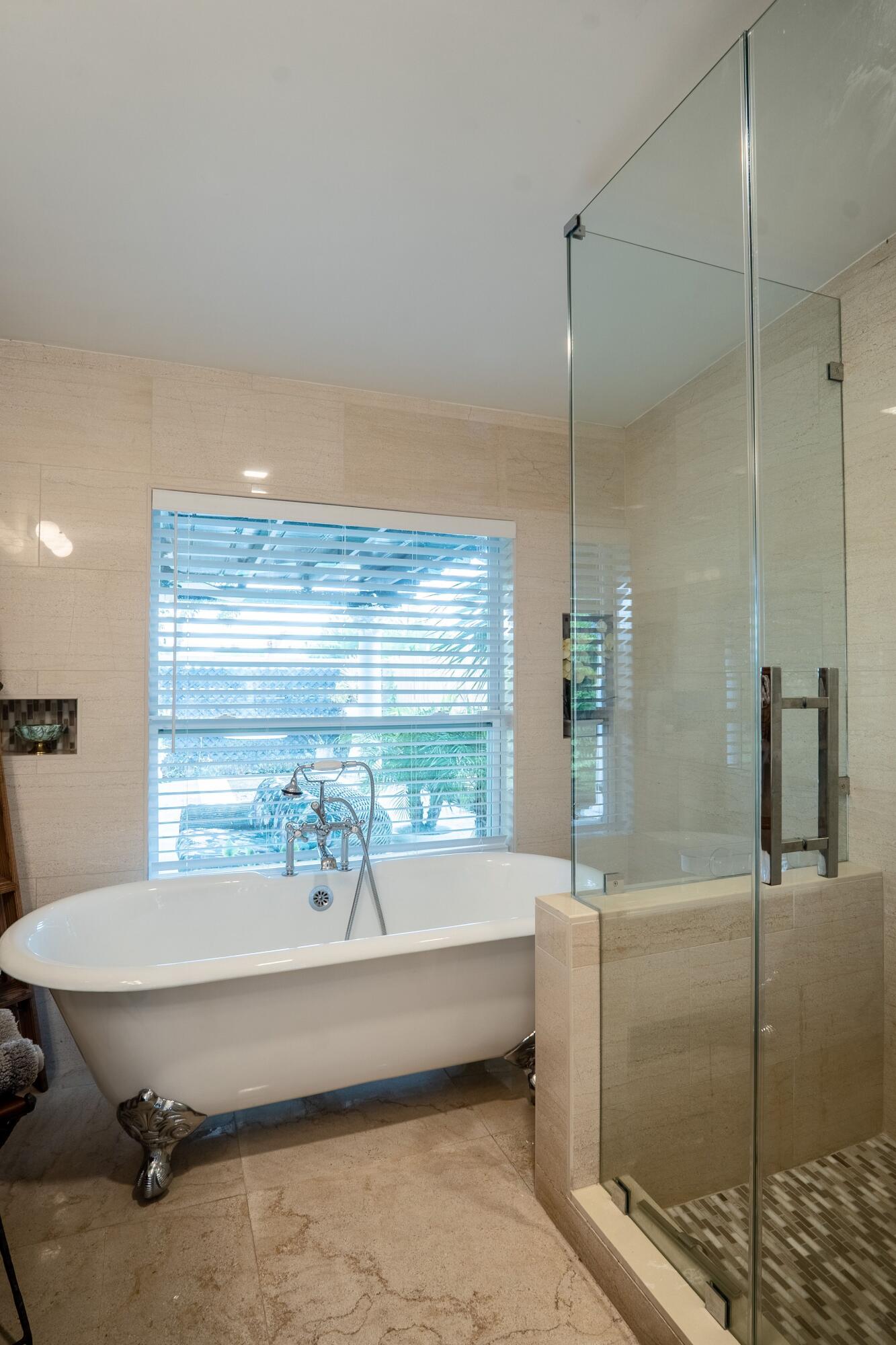 507 Minnesota Street Lantana, FL 33462 - Photo 17 of 28 master bathroom