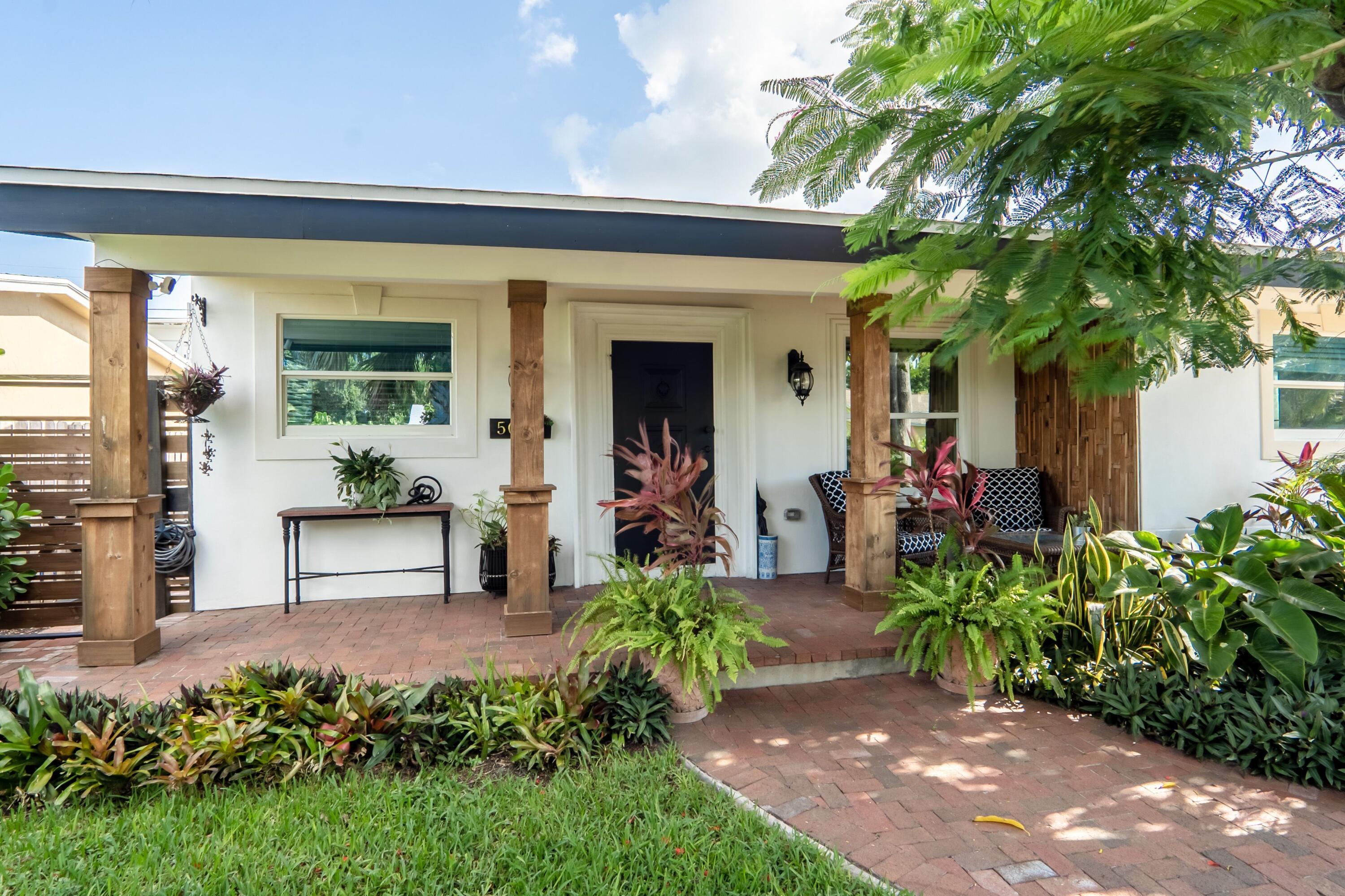 507 Minnesota Street Lantana, FL 33462 - Photo 2 of 28 front of home