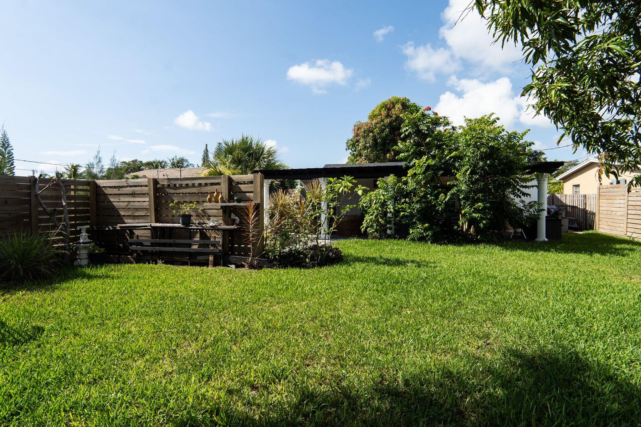 507 Minnesota Street Lantana, FL 33462 - Photo 26 of 28 room for pool