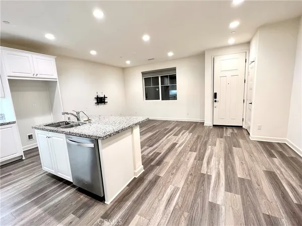 $3,400 | 3611 East Moonlight Street, Unit 34, Ontario, CA 91761