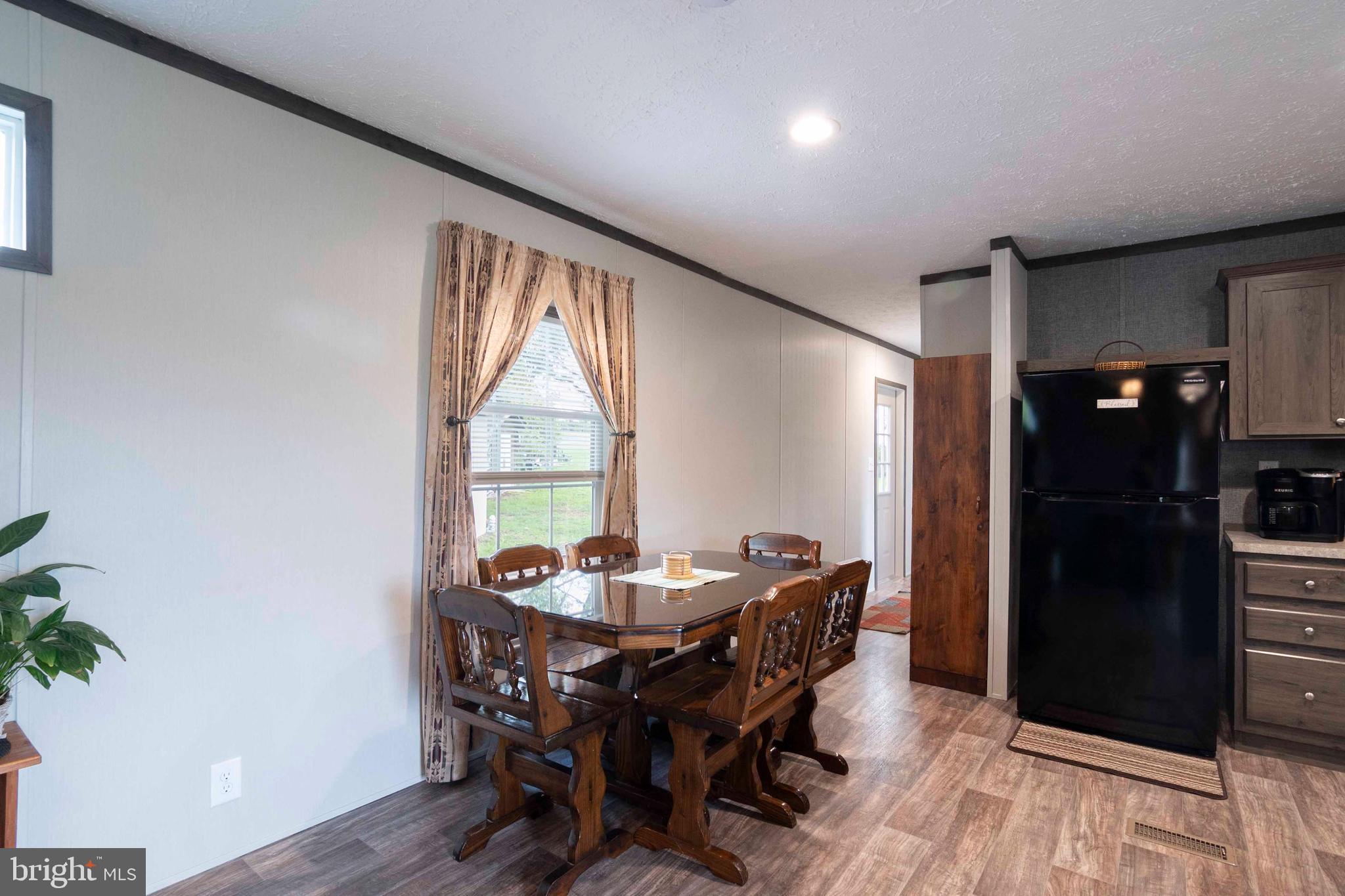 246 Zepp Road Maurertown, VA 22644 - Photo 13 of 36 Breakfast area of Kitchen