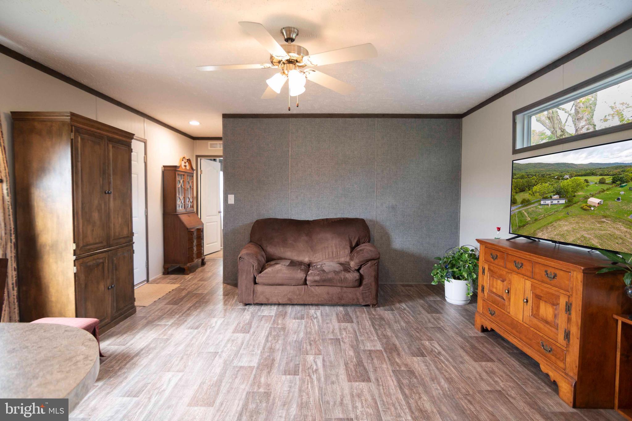 246 Zepp Road Maurertown, VA 22644 - Photo 14 of 36 Family Room