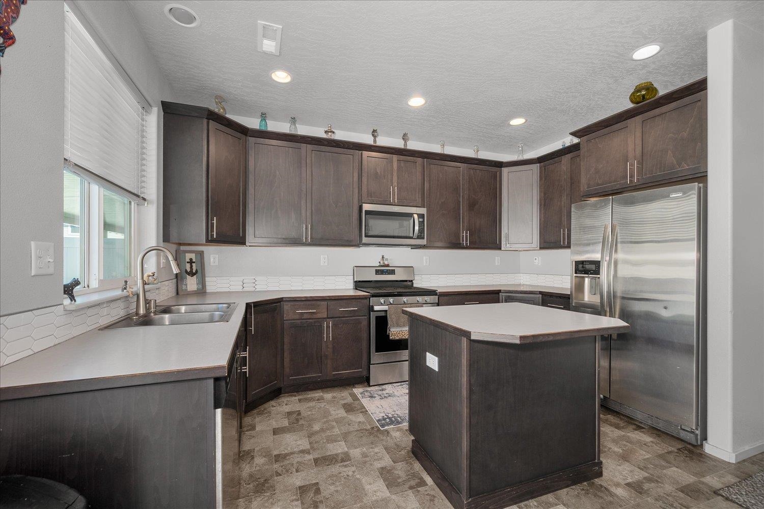 1705 North Arties Road Spokane Valley, WA 99016 - Photo 13 of 34