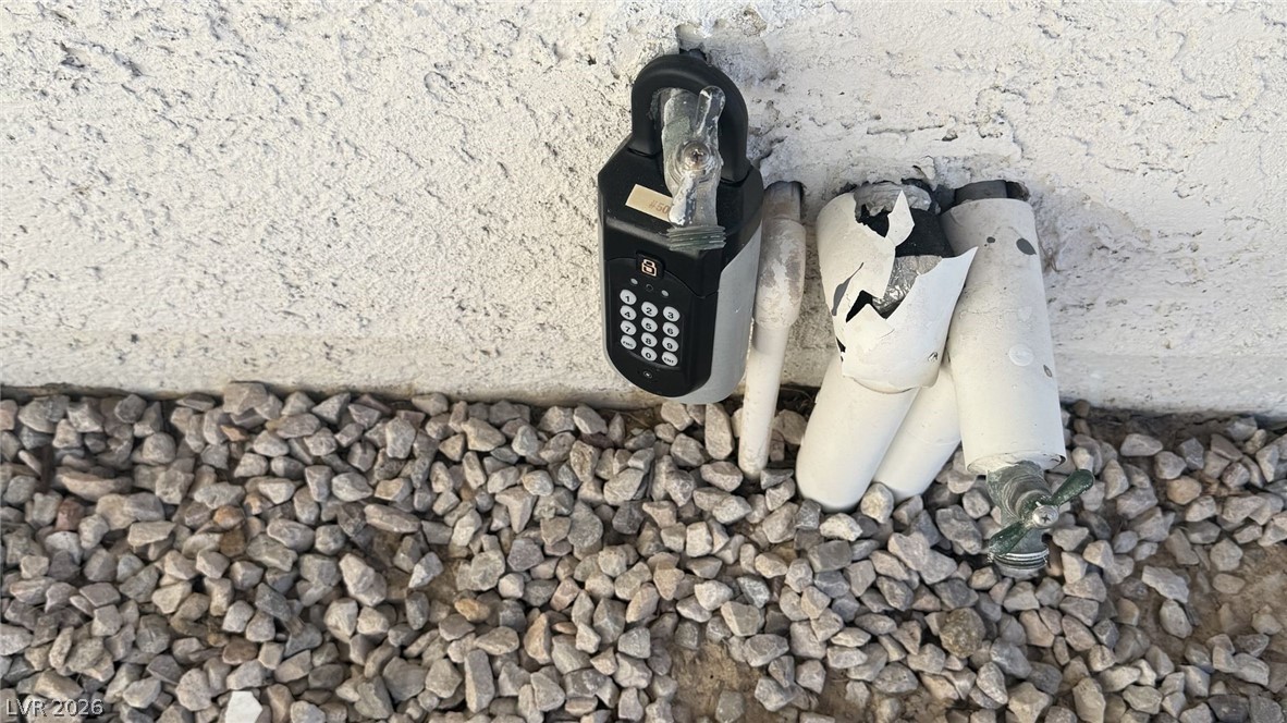 2351 Valleywood Road Henderson, NV 89014 - Photo 43 of 43 Exterior view of a lock box