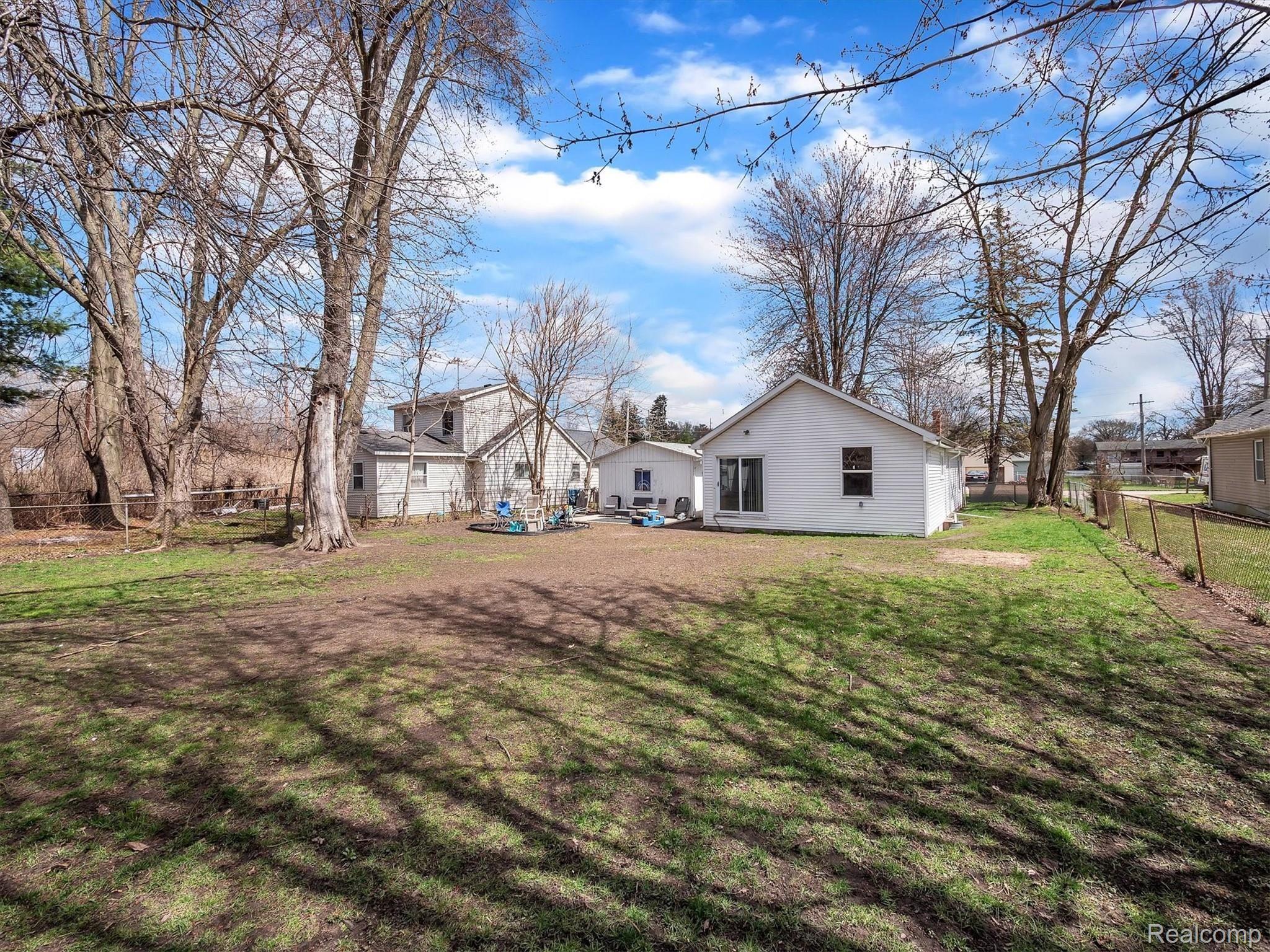 12743 Meigs Street Carleton, MI 48117 - Photo 29 of 31 29-12743-Meigs-St-WindowStill-Real-Estate-Photography-29.jpg
