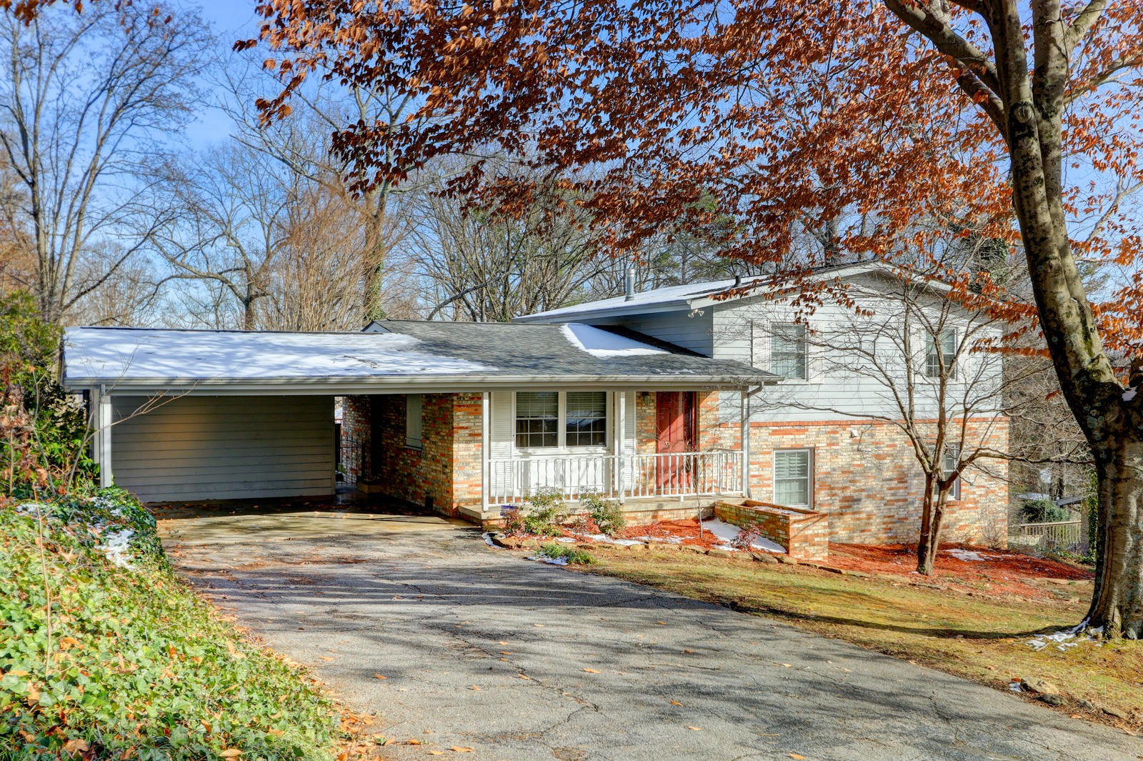 704 Cessna Road Knoxville, TN 37919 - Photo 1 of 23 Gallery Image 1