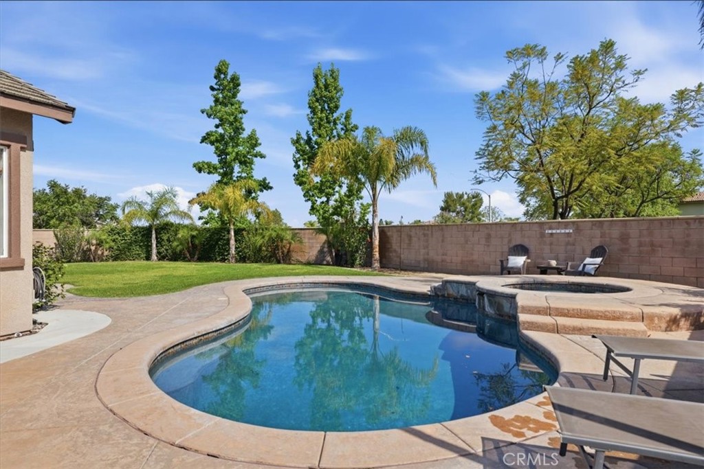 8509 Cabin Place Riverside, CA 92508 - Photo 36 of 67 Pristine pool!