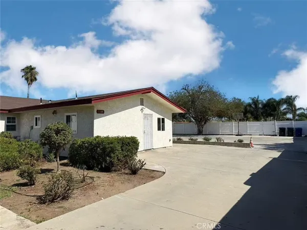 $3,000 | 453 West Locust Street, Unit B, Ontario, CA 91762