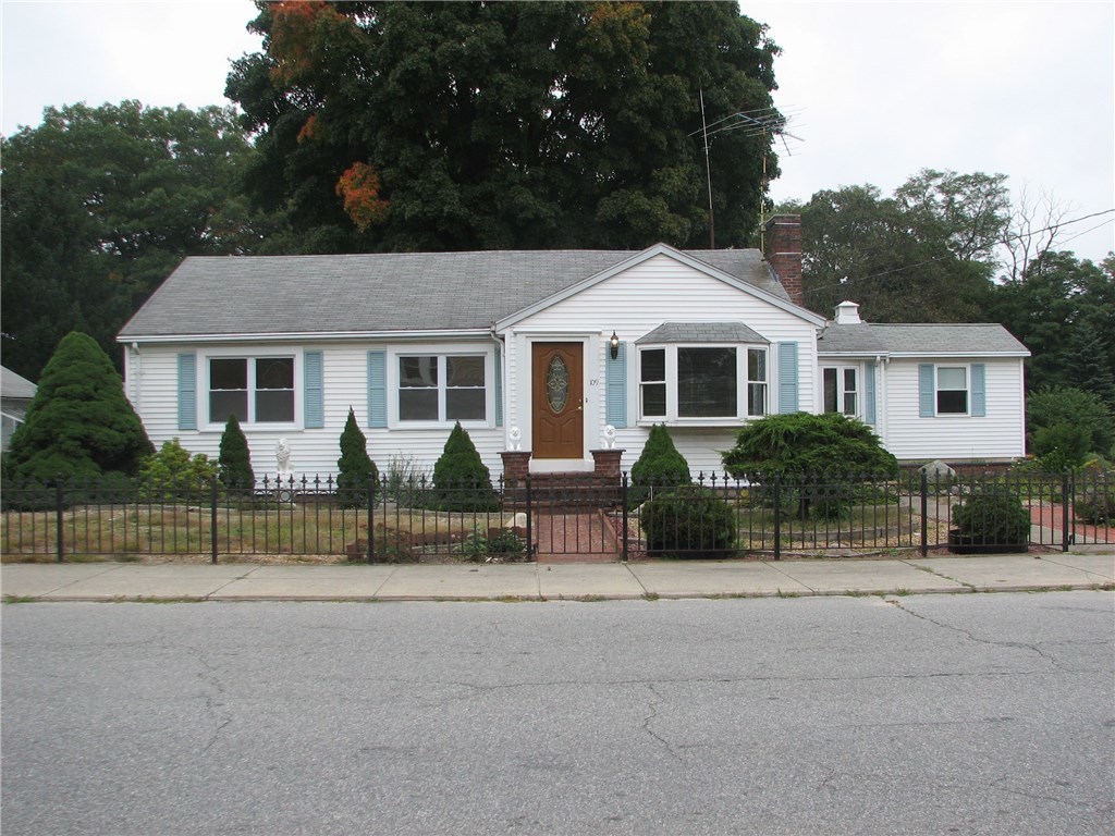 109 Curran Road Cumberland, RI 02864 - Photo 1 of 25 Gallery Image 1