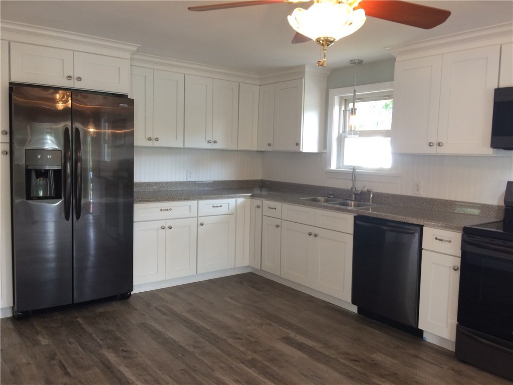 109 Curran Road Cumberland, RI 02864 - Photo 11 of 25 Gallery Image 11