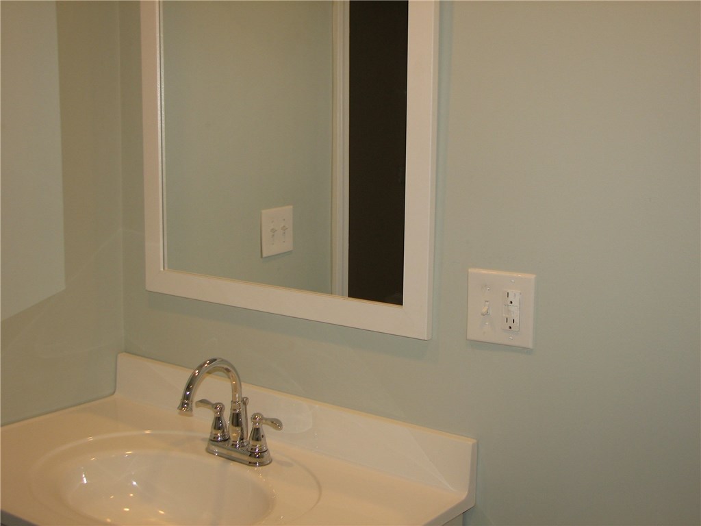109 Curran Road Cumberland, RI 02864 - Photo 15 of 25 Gallery Image 15