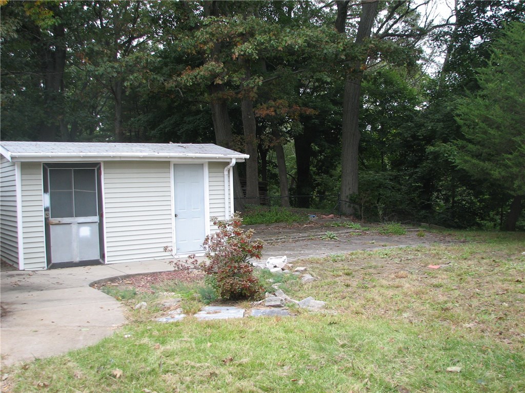 109 Curran Road Cumberland, RI 02864 - Photo 6 of 25 Gallery Image 6