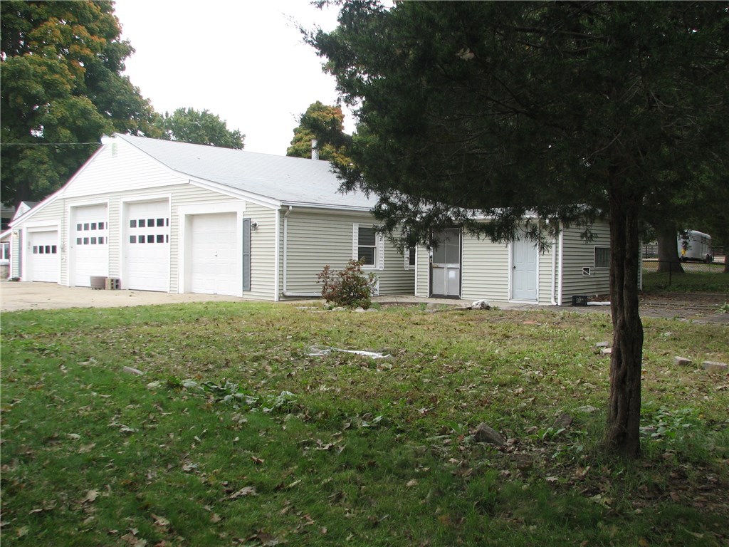 109 Curran Road Cumberland, RI 02864 - Photo 7 of 25 Gallery Image 7