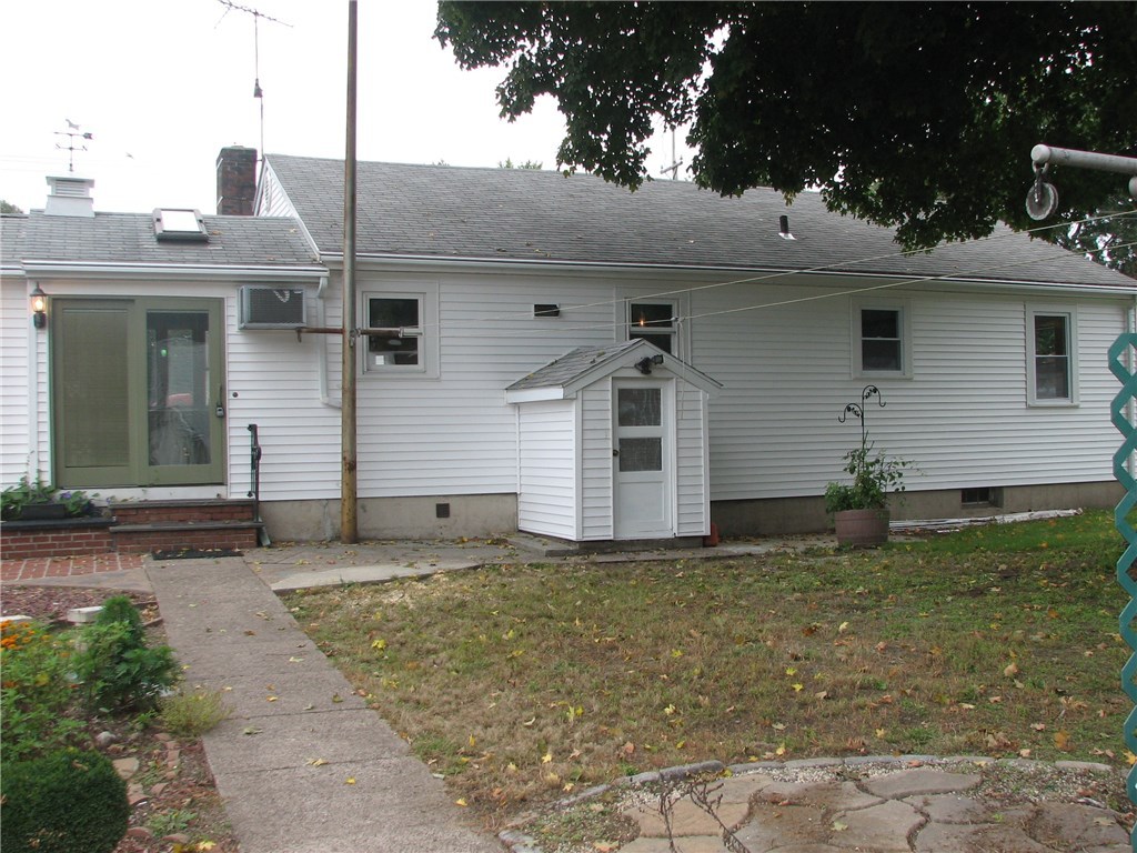 109 Curran Road Cumberland, RI 02864 - Photo 8 of 25 Gallery Image 8