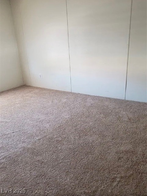 5533 Tres Piedras Road Las Vegas, NV 89122 - Photo 14 of 34