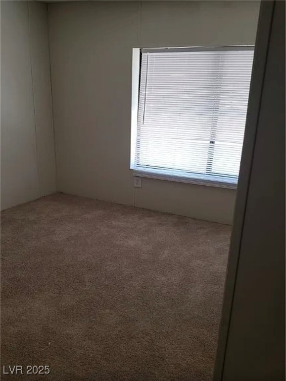 5533 Tres Piedras Road Las Vegas, NV 89122 - Photo 10 of 34