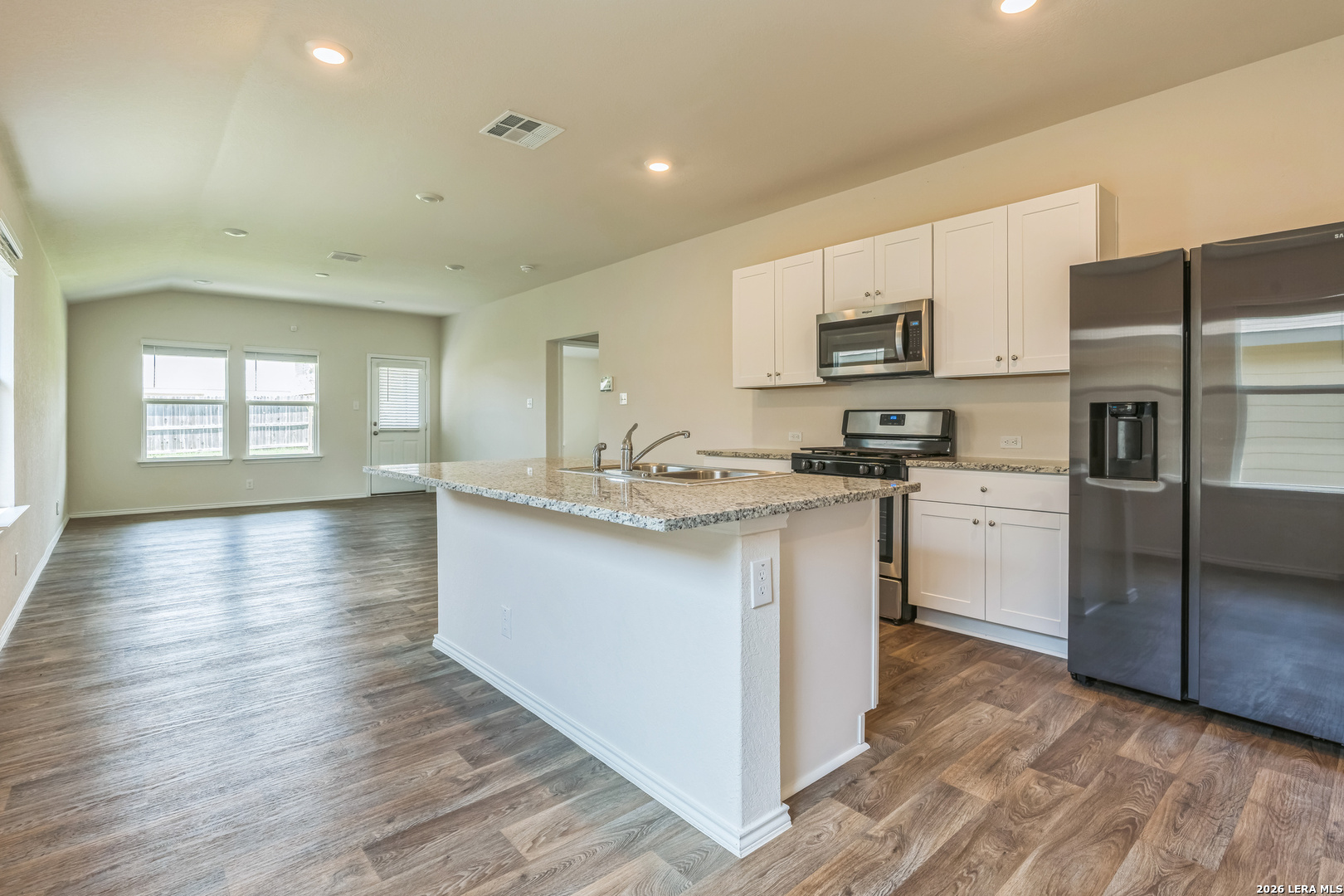 4307 Lake Ritter Street St. Hedwig, TX 78152 - Photo 5 of 20 Gallery Image 5