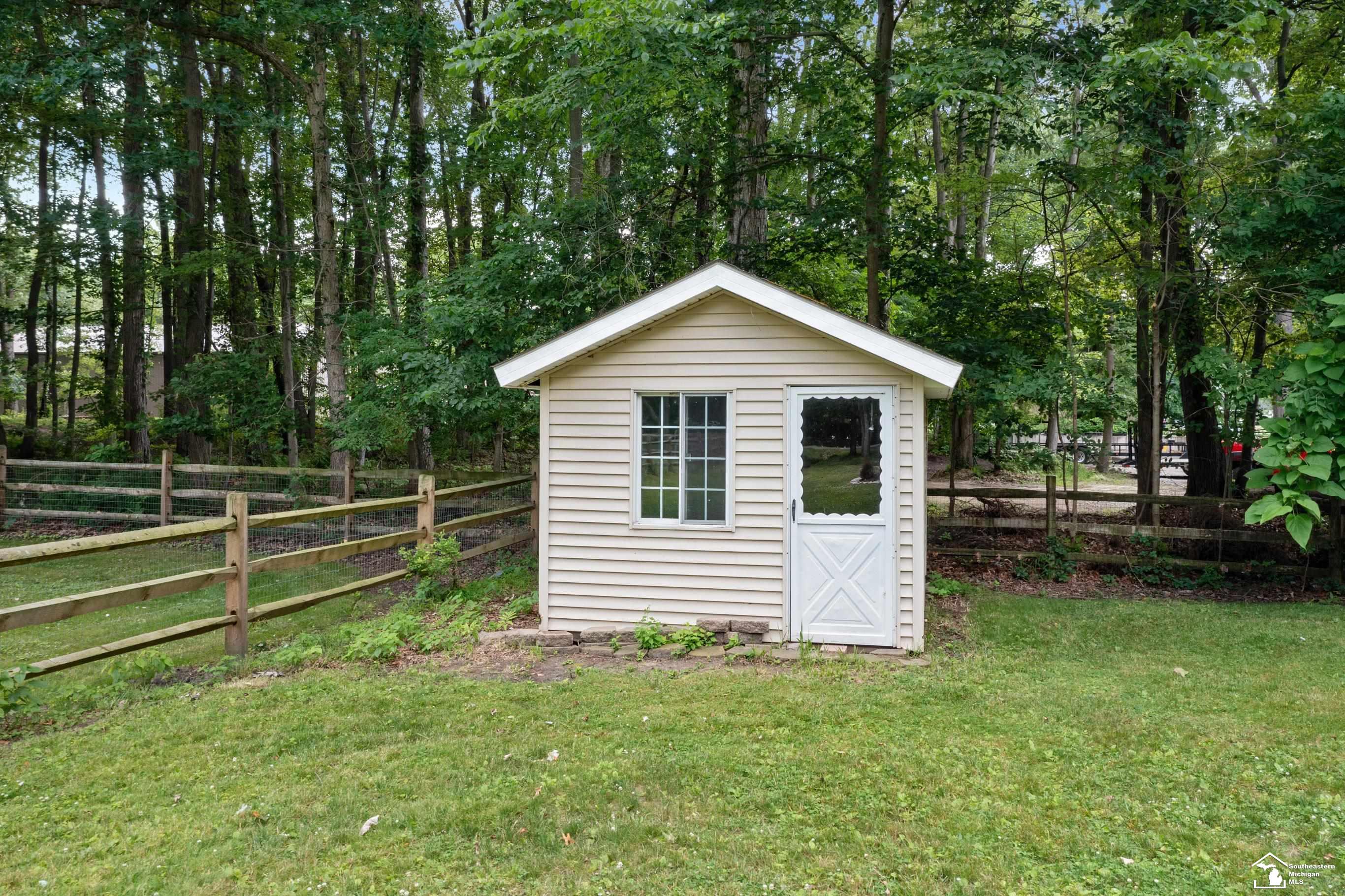 5093 Smith Road Ottawa Lake, MI 49267 - Photo 34 of 38