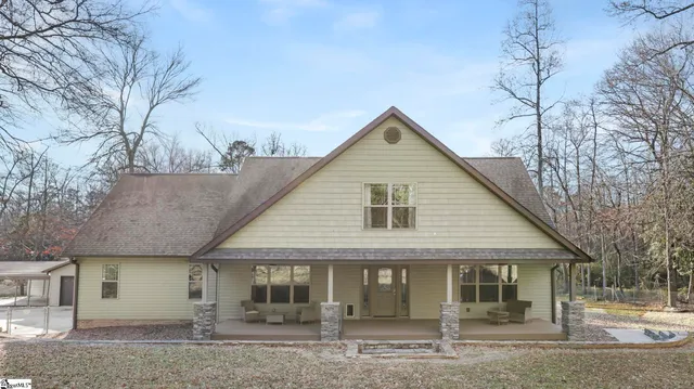 $935,000 | 301 Little Valley Drive, Piedmont, SC 29673