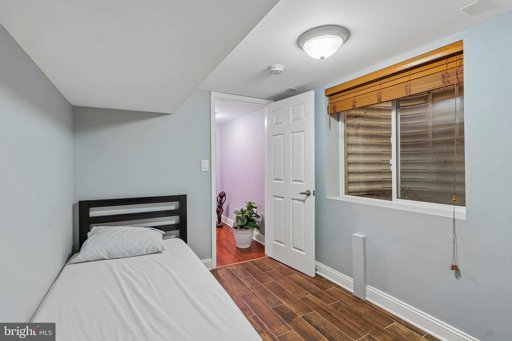 820 Philadelphia Avenue Silver Spring, MD 20910 - Photo 45 of 55 Bedroom