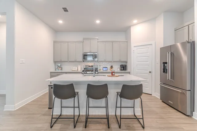 $415,000 | 933 Cortez Creek Drive, Conroe, TX 77304