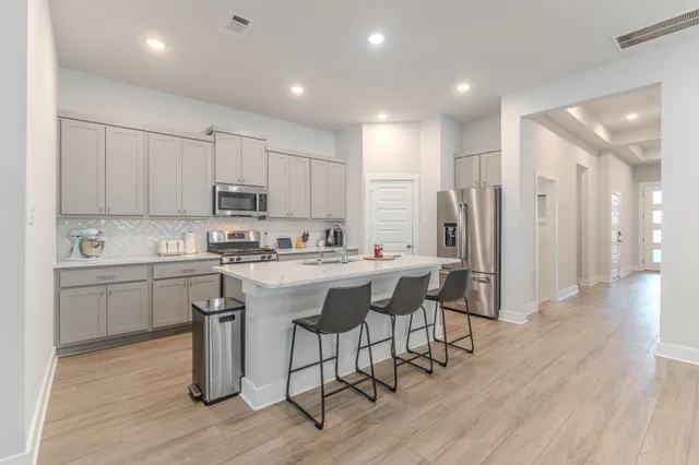 $415,000 | 933 Cortez Creek Drive, Conroe, TX 77304