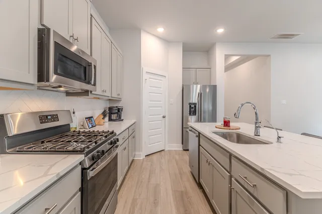 $415,000 | 933 Cortez Creek Drive, Conroe, TX 77304