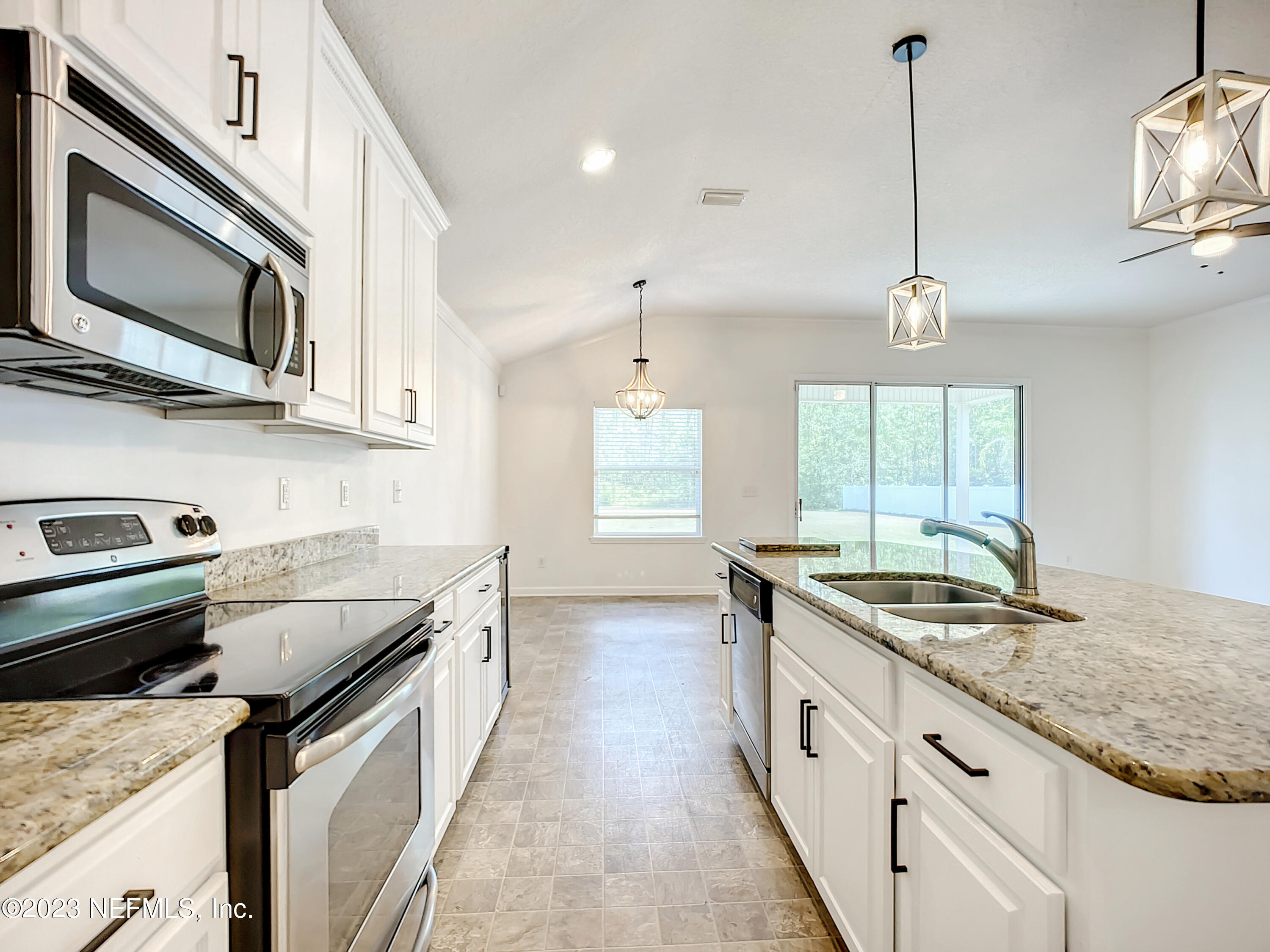 3916 Pipit Point Middleburg, FL 32068 - Photo 10 of 44 3916 Pipit Point-18