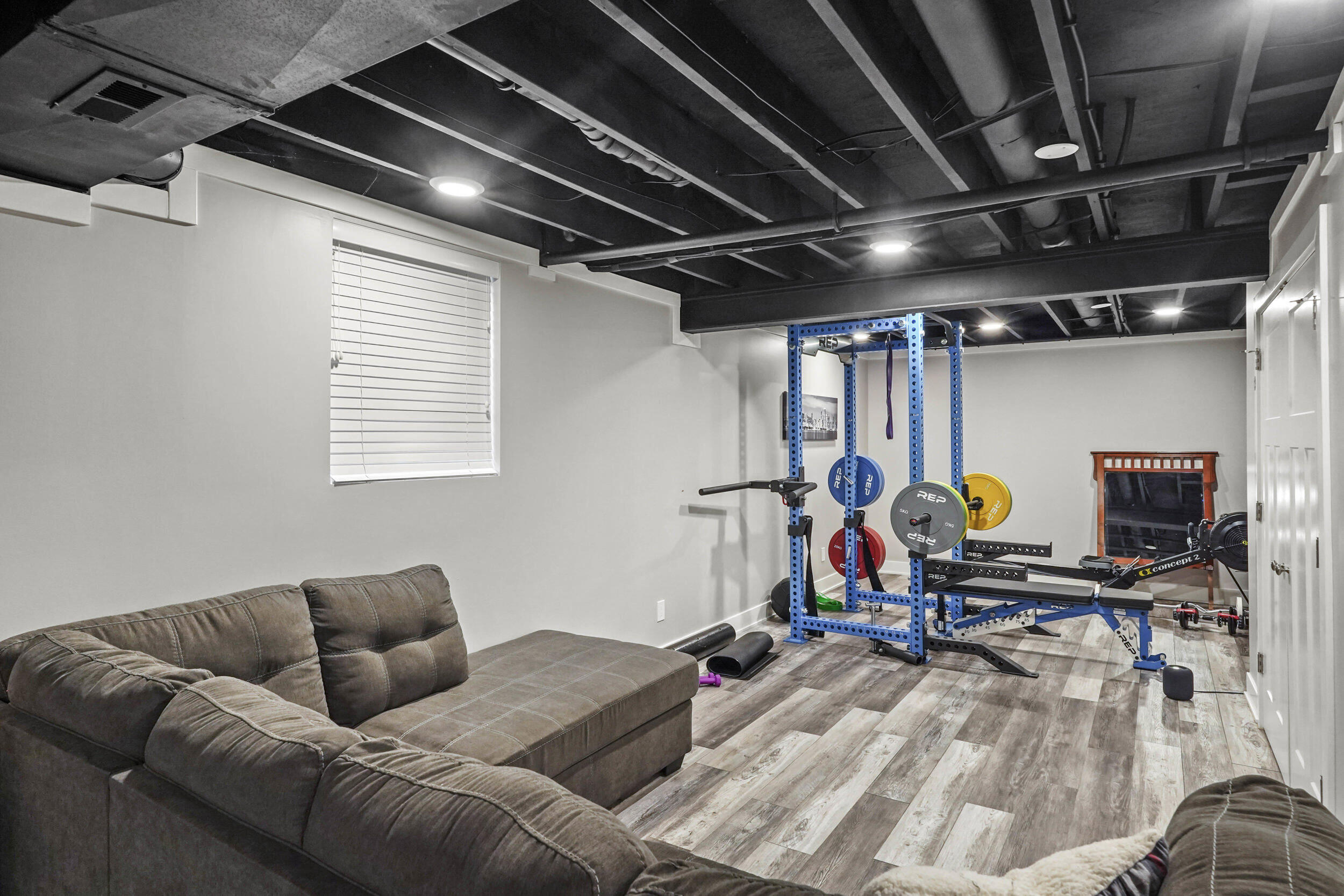 802 Hayfield Drive Crown Point, IN 46307 - Photo 19 of 21 2500x1667