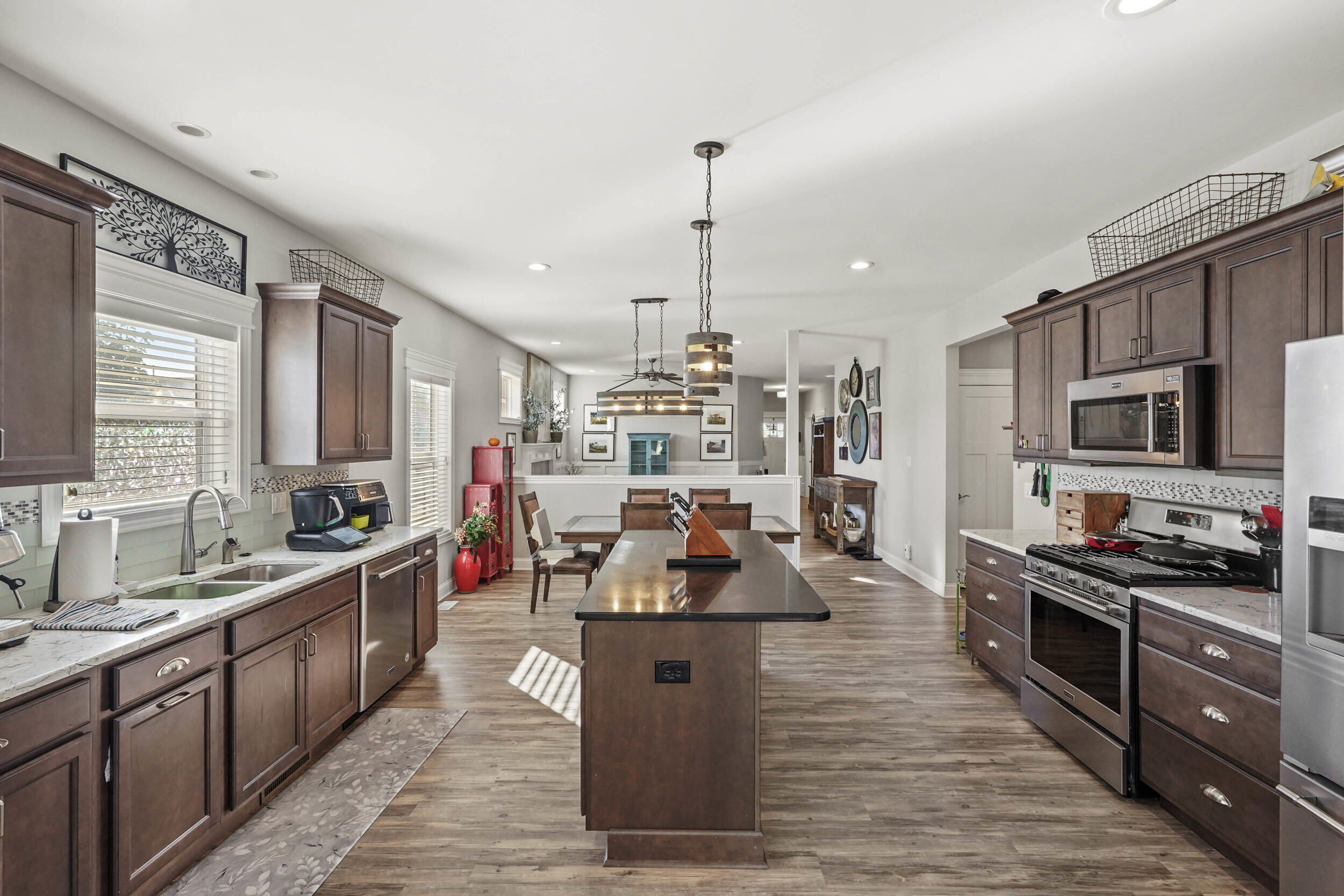 802 Hayfield Drive Crown Point, IN 46307 - Photo 6 of 21 2500x1667