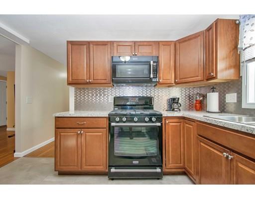 90 Leatherleaf Drive Springfield, MA 01109 - Photo 9 of 23 Gallery Image 9
