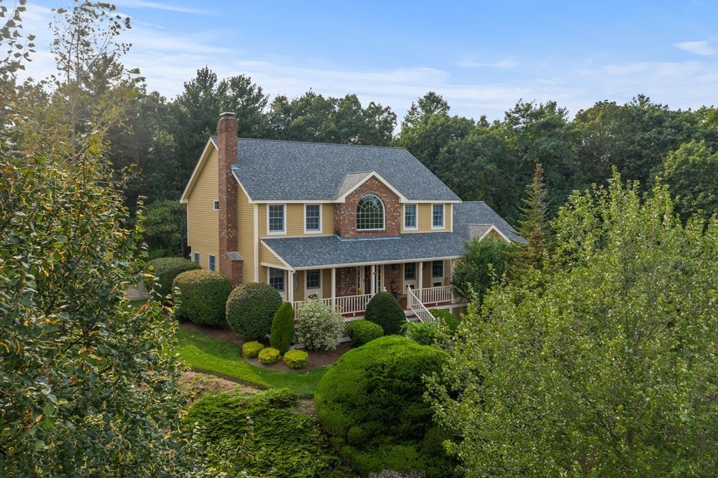 31 Butternut Road Wakefield, MA 01880 - Photo 1 of 42 Gallery Image 1
