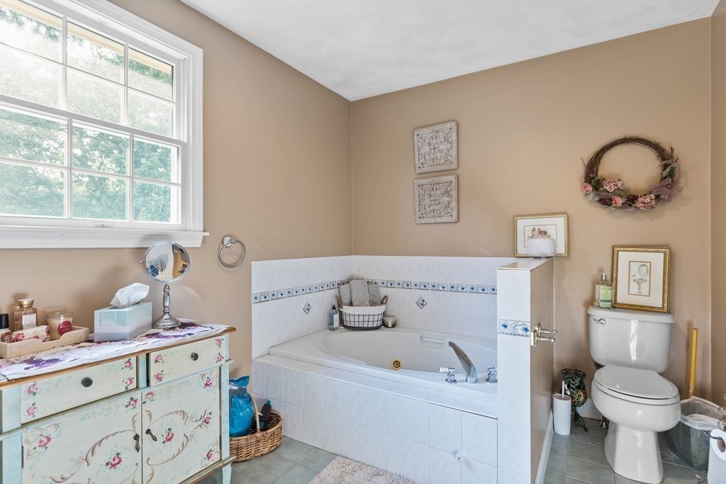 31 Butternut Road Wakefield, MA 01880 - Photo 23 of 42 Gallery Image 23