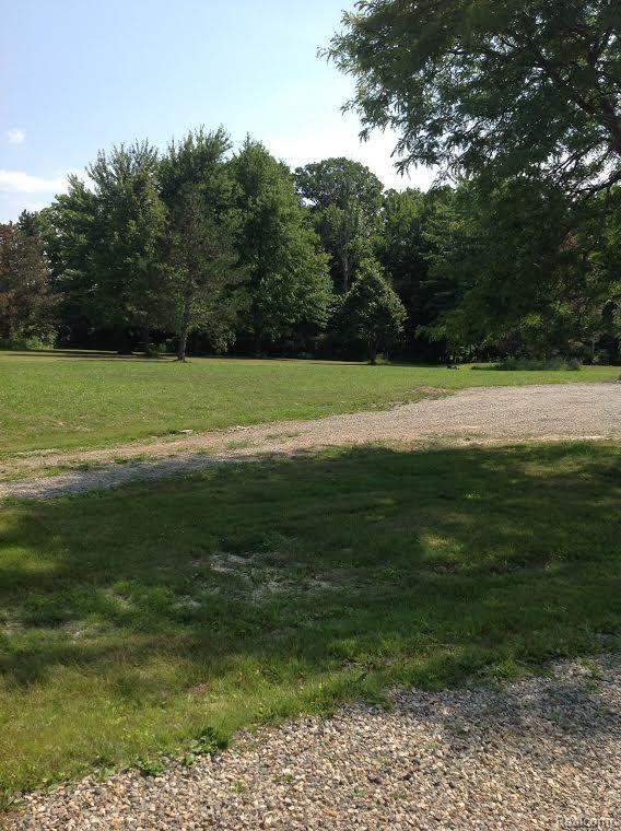 2365 Miller Road Allenton, MI 48002 - Photo 14 of 17 13.jpg
