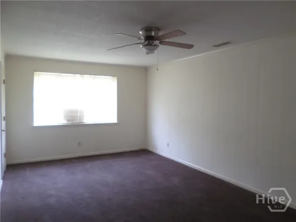 $1,300 | 203 West 58th Street, Savannah, GA 31405