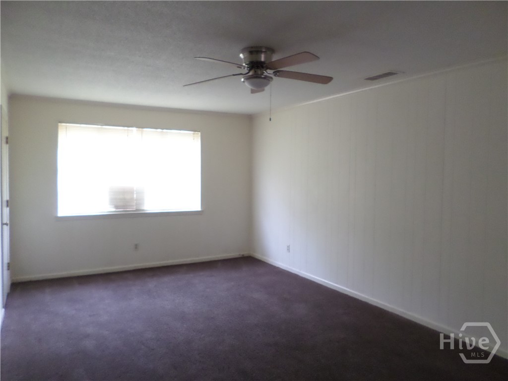203 West 58th Street Savannah, GA 31405 - Photo 2 of 18 Living room