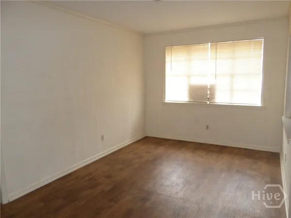 $1,300 | 203 West 58th Street, Savannah, GA 31405