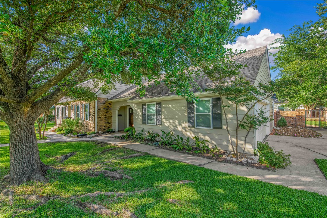 3711 Sunnybrook Lane Bryan, TX 77802 - Photo 7 of 41
