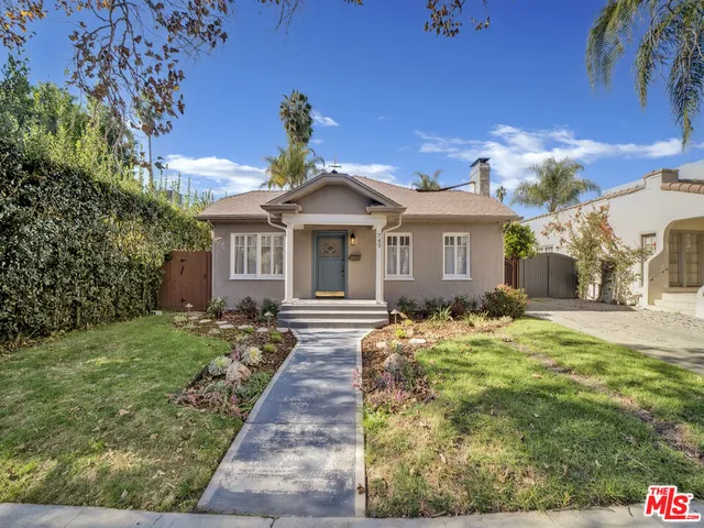 $8,600 | 743 North Orange Drive, Los Angeles, CA 90038