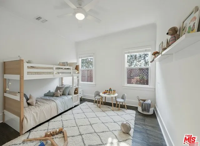 $8,600 | 743 North Orange Drive, Los Angeles, CA 90038